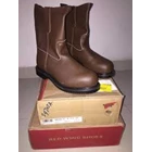 REDWING Safety footwear Type 8264 Pull On Boot Brown 1