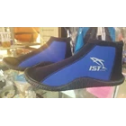 Shoes for Diving and Snorkeling at Coral 2